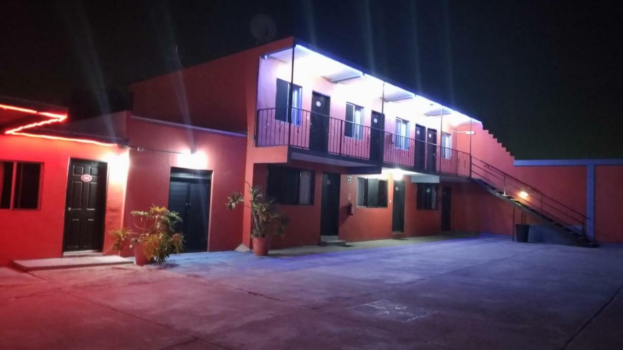 Motel Agora Ensenada Kültér fotó